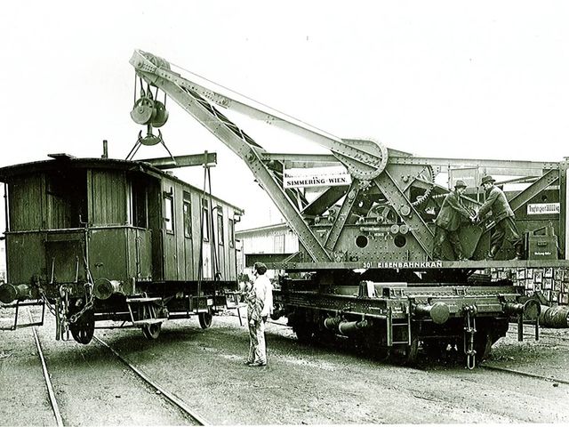 Crane on chassis | Výročí fotogalerie EN