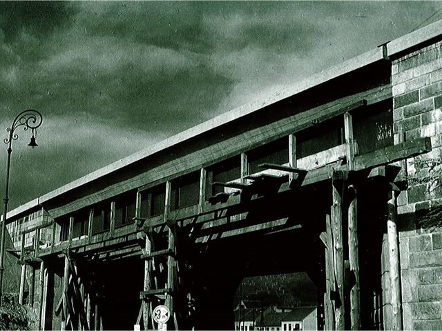 Wiederaufbau der Brücke (1945) | Výročí fotogalerie DE